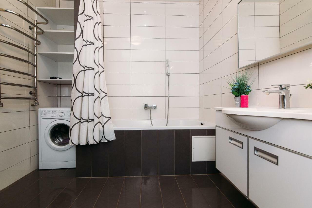 Luxury studio apart-hotel in Centre 2 room Soemy Buitenkant foto